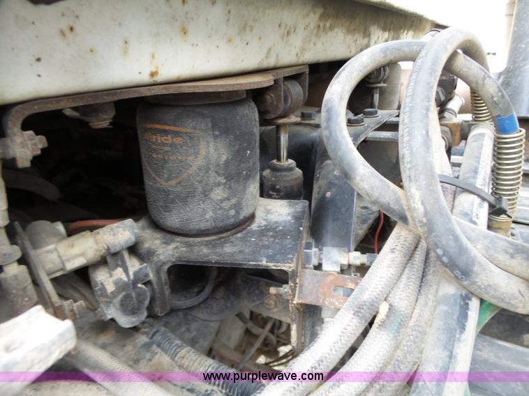 image for item L6314 2000 Sterling A9500 semi truck