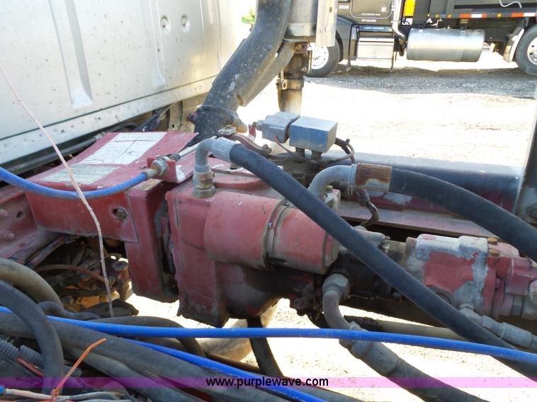 image for item L6315 1997 Ford LT9000 mixer truck