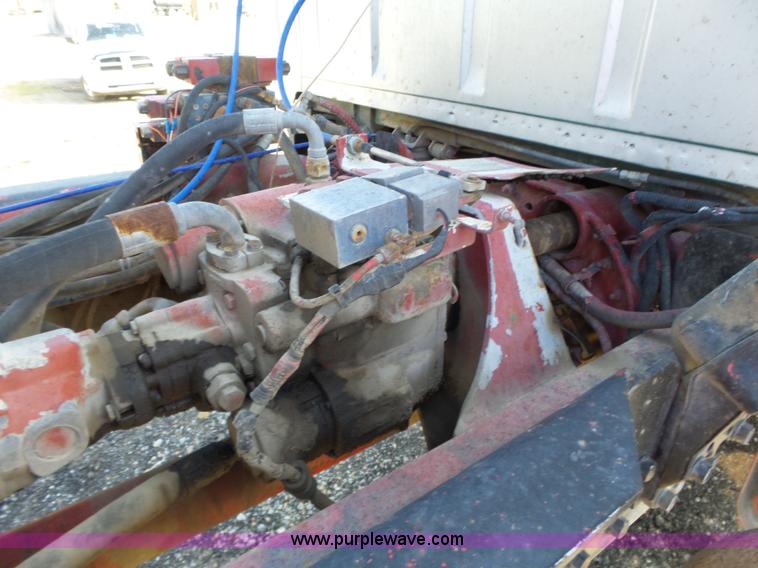 image for item L6315 1997 Ford LT9000 mixer truck