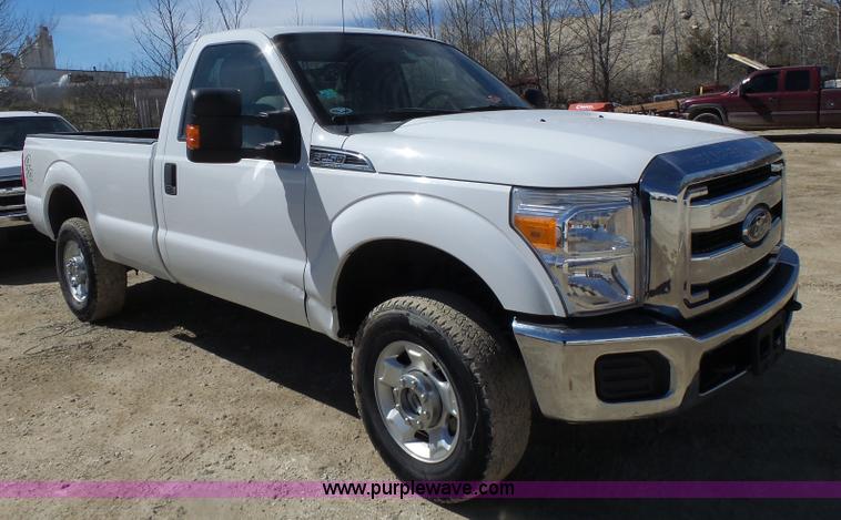 image for item L7158 2011 Ford F250 Super Duty pickup truck