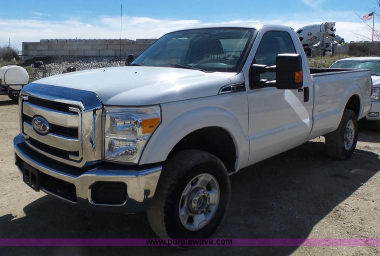 image for item L7158 2011 Ford F250 Super Duty pickup truck