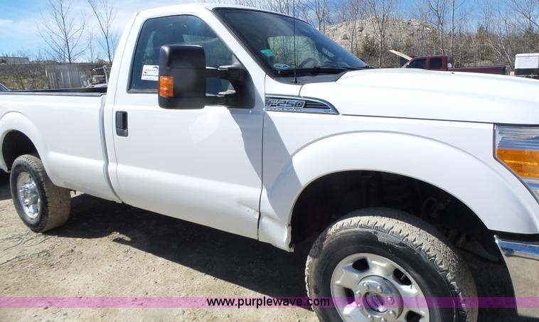 image for item L7158 2011 Ford F250 Super Duty pickup truck