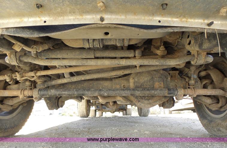 image for item L7158 2011 Ford F250 Super Duty pickup truck