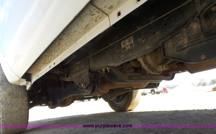 image for item L7158 2011 Ford F250 Super Duty pickup truck