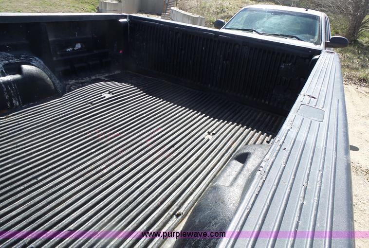 image for item L7158 2011 Ford F250 Super Duty pickup truck