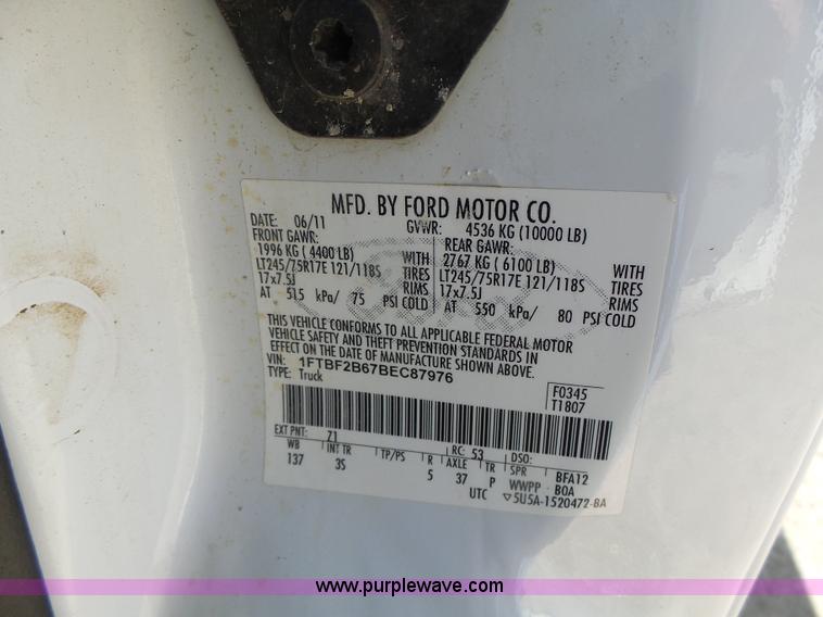 image for item L7158 2011 Ford F250 Super Duty pickup truck