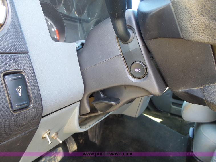 image for item L7158 2011 Ford F250 Super Duty pickup truck