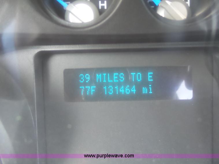 image for item L7158 2011 Ford F250 Super Duty pickup truck