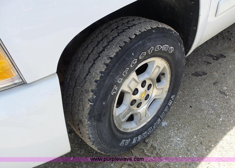 image for item L7159 2008 Chevrolet Silverado 1500 Ext. Cab pickup truck