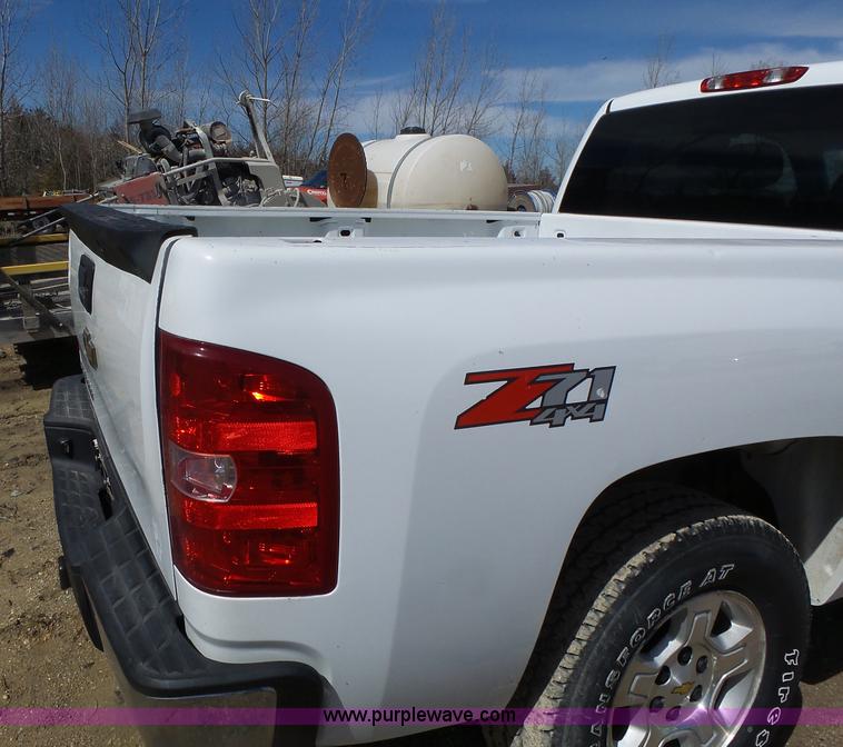 image for item L7159 2008 Chevrolet Silverado 1500 Ext. Cab pickup truck