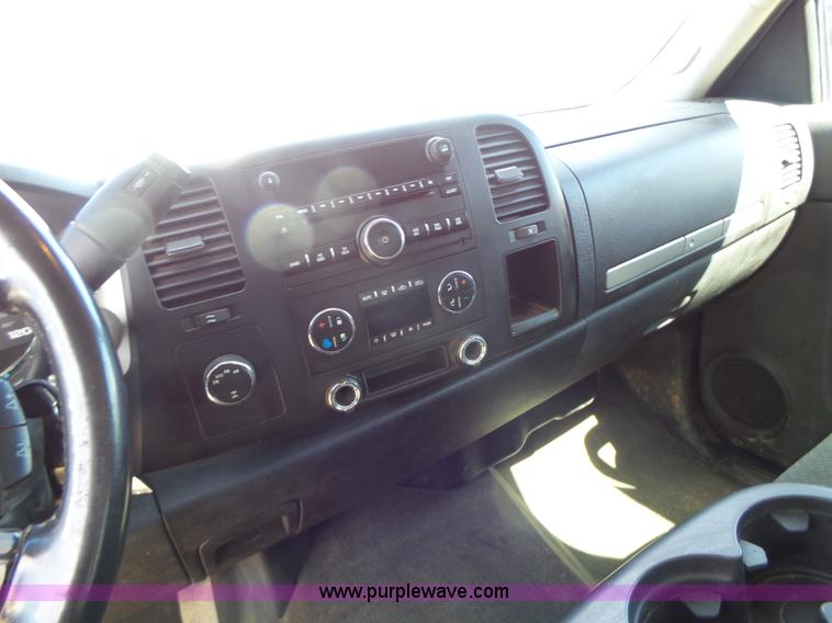 image for item L7159 2008 Chevrolet Silverado 1500 Ext. Cab pickup truck