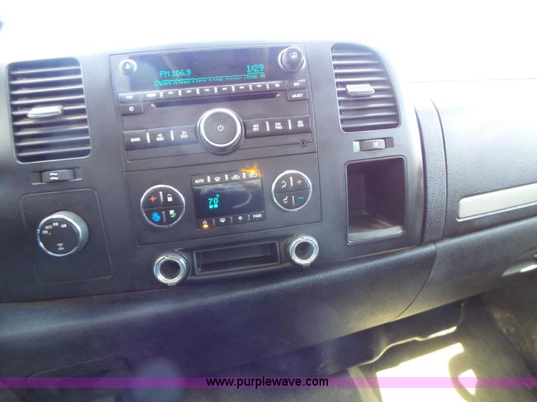 image for item L7159 2008 Chevrolet Silverado 1500 Ext. Cab pickup truck