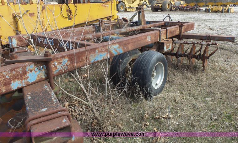 image for item L7173 Ford 246 disk