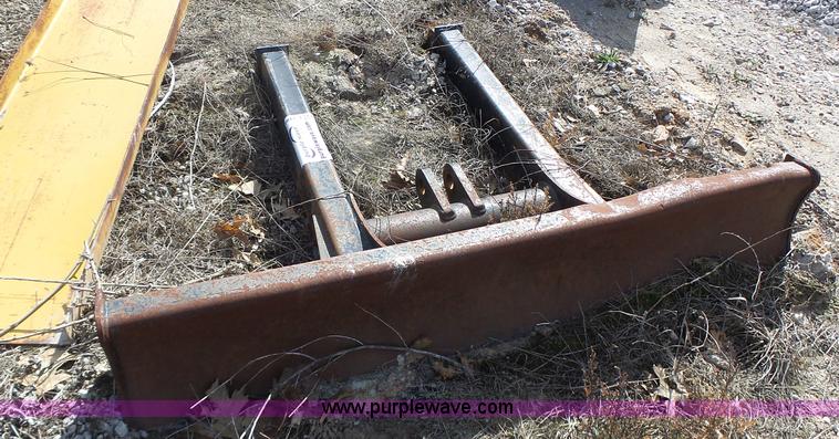 image for item L7184 Caterpillar compact excavator blade