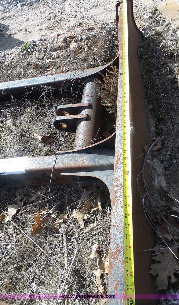 image for item L7184 Caterpillar compact excavator blade