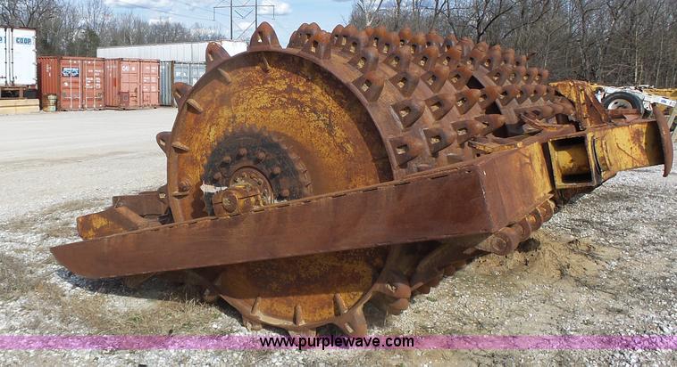 image for item L7191 Sheeps foot roller