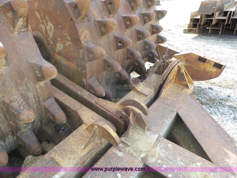 image for item L7191 Sheeps foot roller