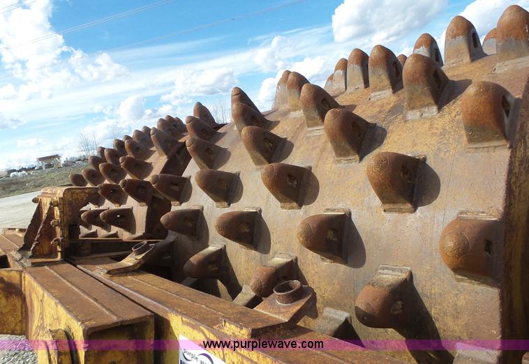 image for item L7191 Sheeps foot roller