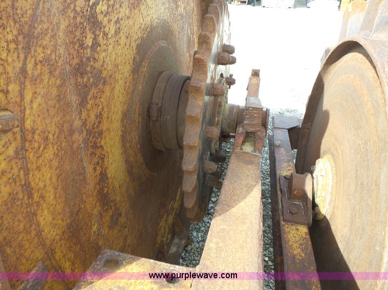 image for item L7191 Sheeps foot roller