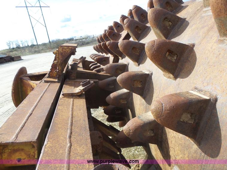 image for item L7191 Sheeps foot roller