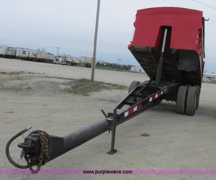 image for item L7196 1995 CPS end dump trailer