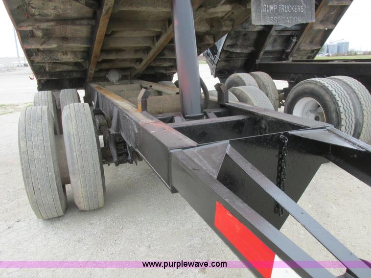 image for item L7196 1995 CPS end dump trailer