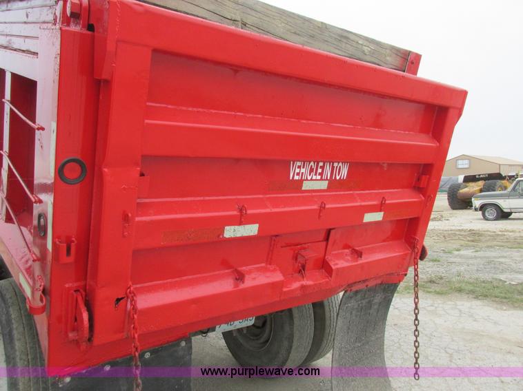 image for item L7196 1995 CPS end dump trailer