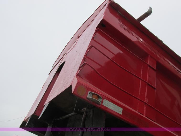 image for item L7196 1995 CPS end dump trailer