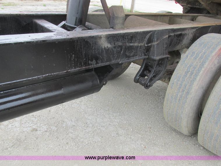 image for item L7196 1995 CPS end dump trailer