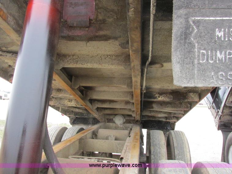 image for item L7196 1995 CPS end dump trailer