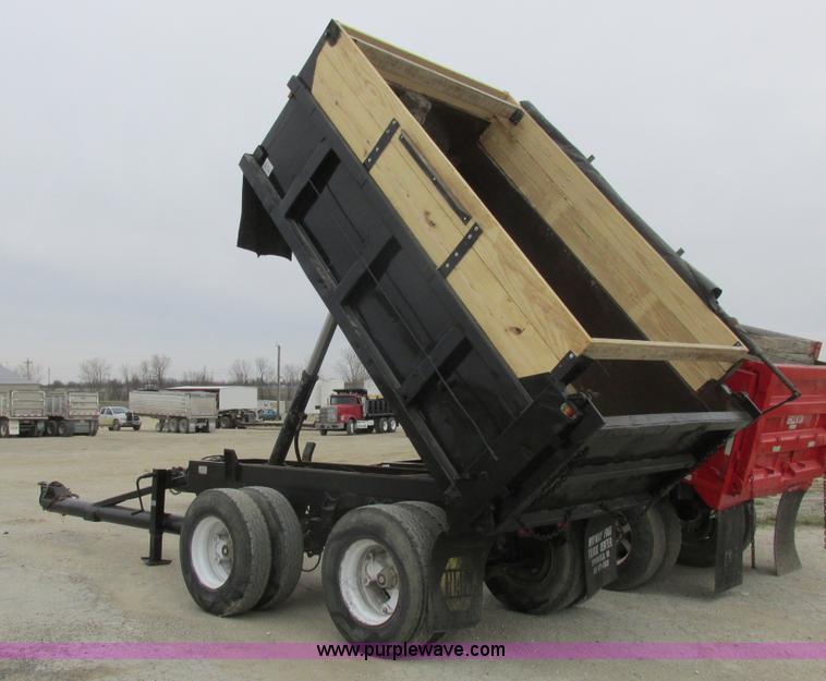 image for item L7197 1971 Heil end dump trailer