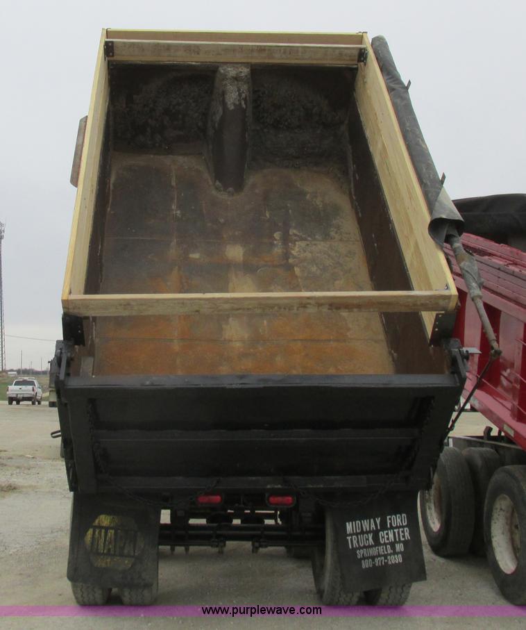 image for item L7197 1971 Heil end dump trailer