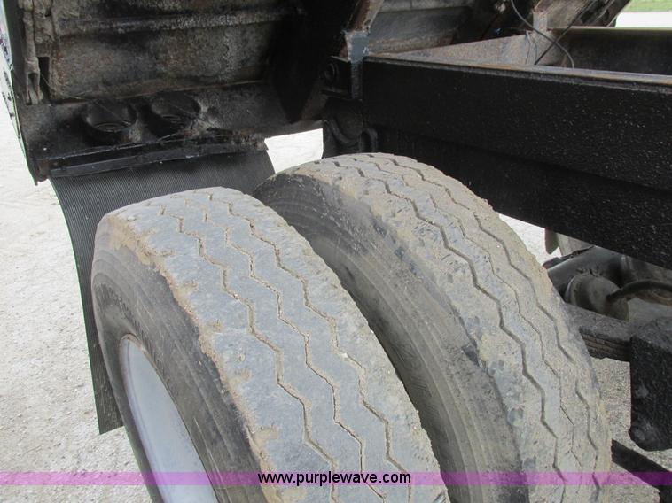 image for item L7197 1971 Heil end dump trailer