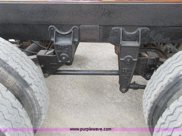 image for item L7197 1971 Heil end dump trailer