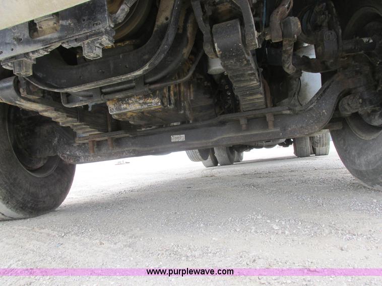 image for item L7198 2001 Sterling L9500 dump truck