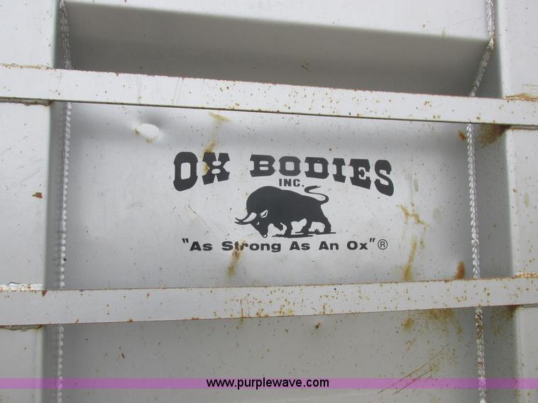 image for item L7198 2001 Sterling L9500 dump truck