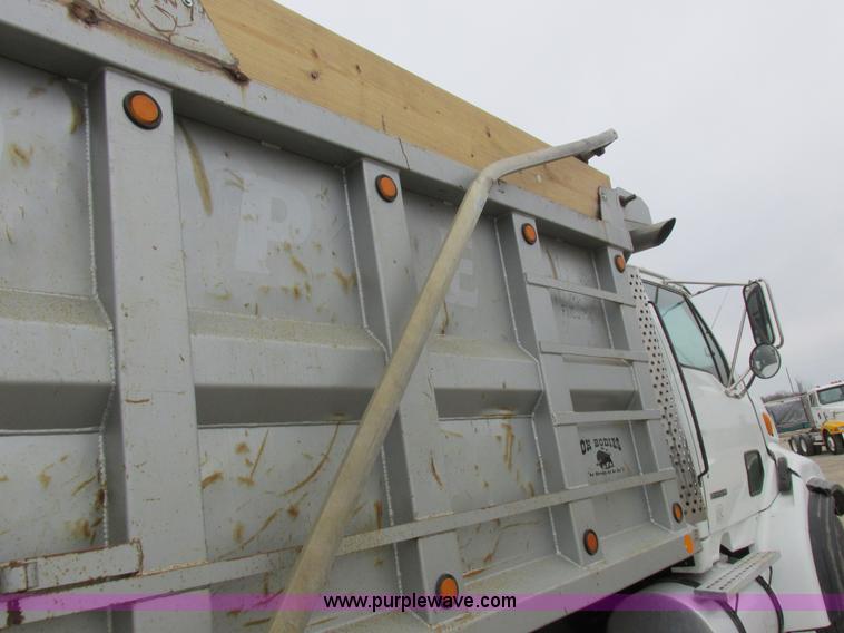 image for item L7198 2001 Sterling L9500 dump truck