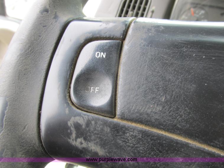 image for item L7198 2001 Sterling L9500 dump truck