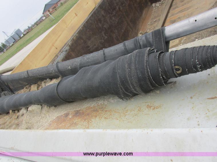 image for item L7198 2001 Sterling L9500 dump truck