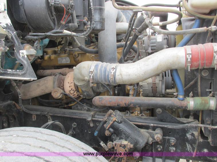 image for item L7198 2001 Sterling L9500 dump truck