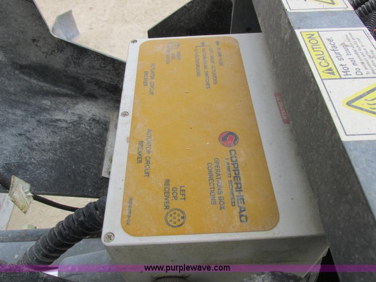 image for item L7199 2005 Somero Copperhead XD laser screed