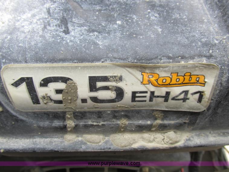 image for item L7199 2005 Somero Copperhead XD laser screed