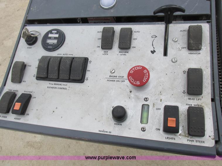 image for item L7199 2005 Somero Copperhead XD laser screed