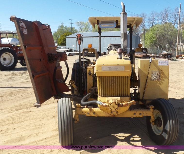 image for item L7403 Tiger 465 Special S600 tractor