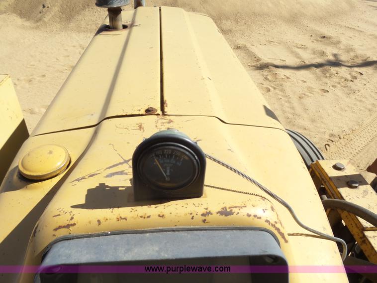 image for item L7403 Tiger 465 Special S600 tractor