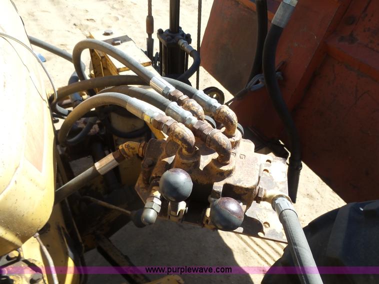 image for item L7403 Tiger 465 Special S600 tractor