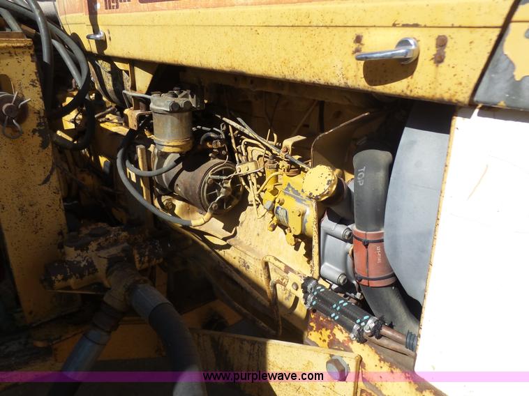 image for item L7403 Tiger 465 Special S600 tractor