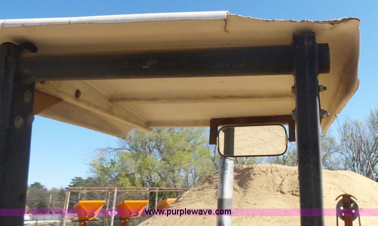 image for item L7403 Tiger 465 Special S600 tractor