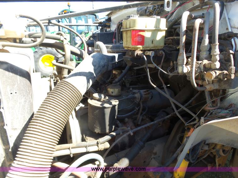 image for item L7404 1990 Ford F800 asphalt patch truck