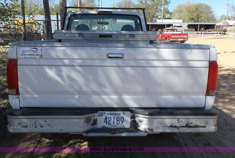 image for item L7406 1996 Ford F250 pickup truck